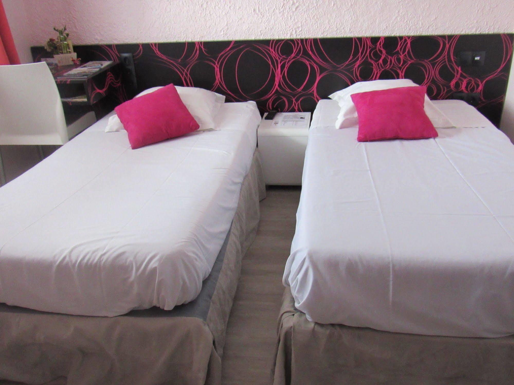 Citotel Les Sternes Perros-Guirec Exterior foto
